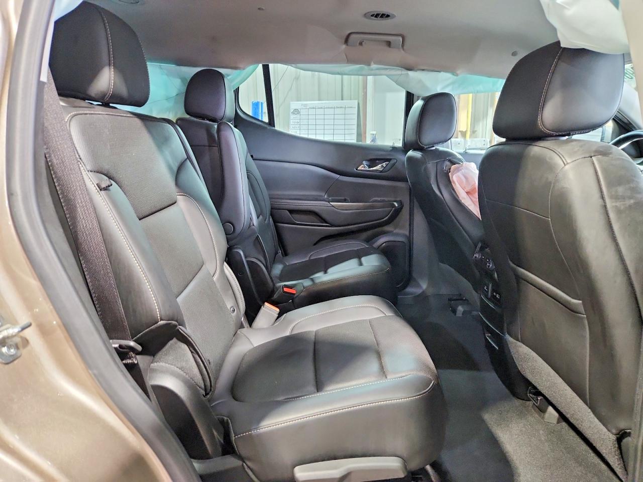 2023 GMC ACADIA SLT photo 21