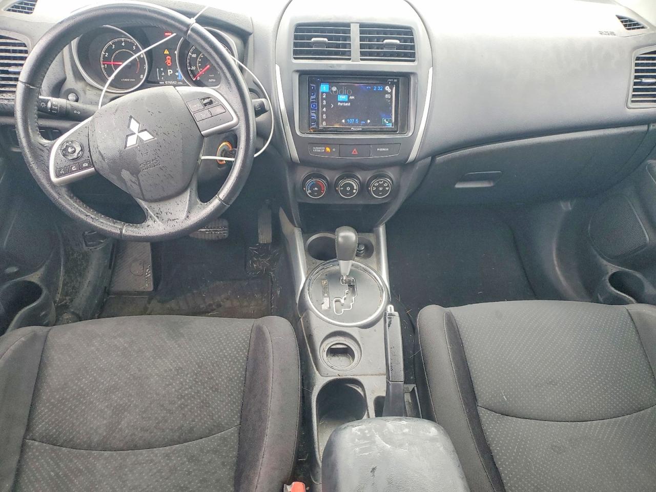 2014 MITSUBISHI OUTLANDER SPORT ES photo 15