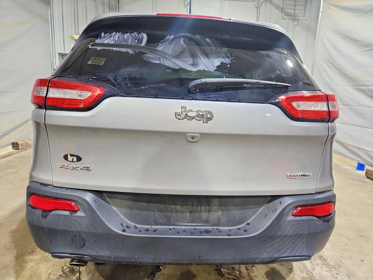 2015 JEEP CHEROKEE LATITUDE photo 11