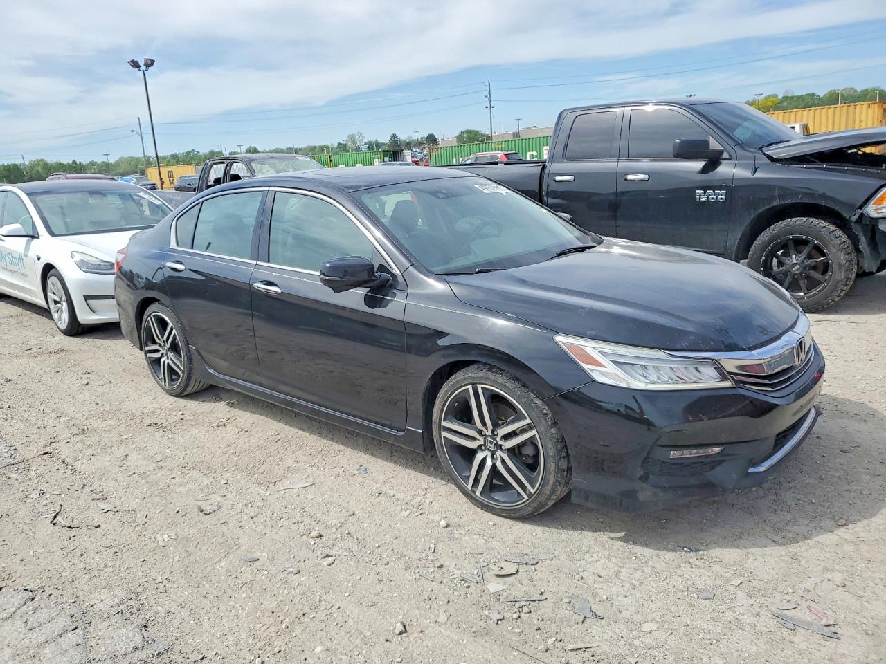 2016 HONDA ACCORD TOURING photo 4