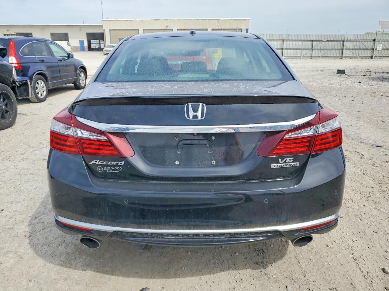2016 HONDA ACCORD TOURING photo 6