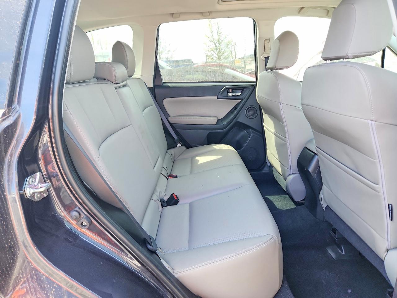 2015 SUBARU FORESTER 2.5I TOURING photo 31