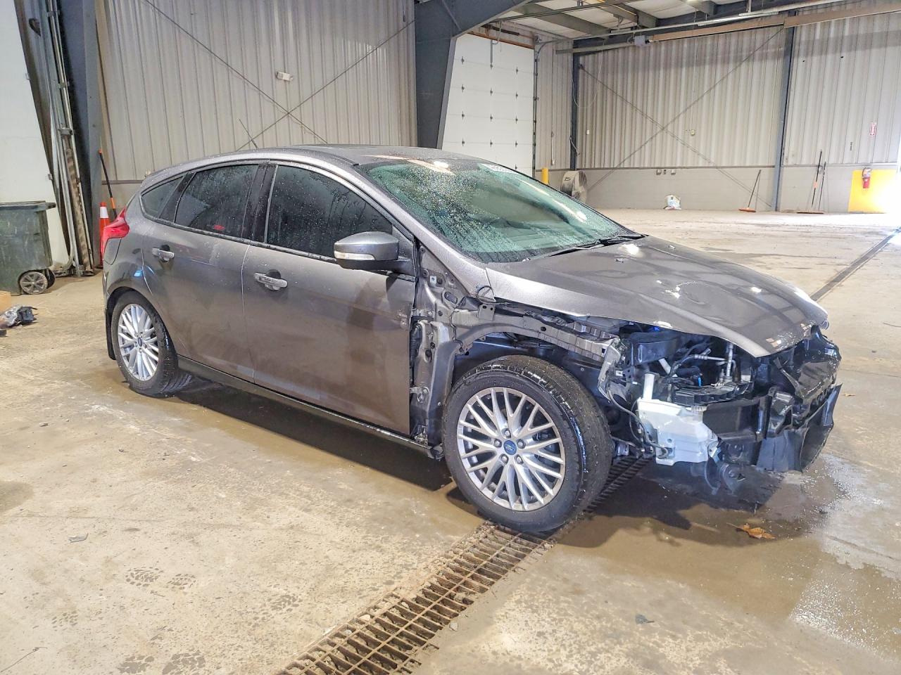 2014 FORD FOCUS TITANIUM photo 4