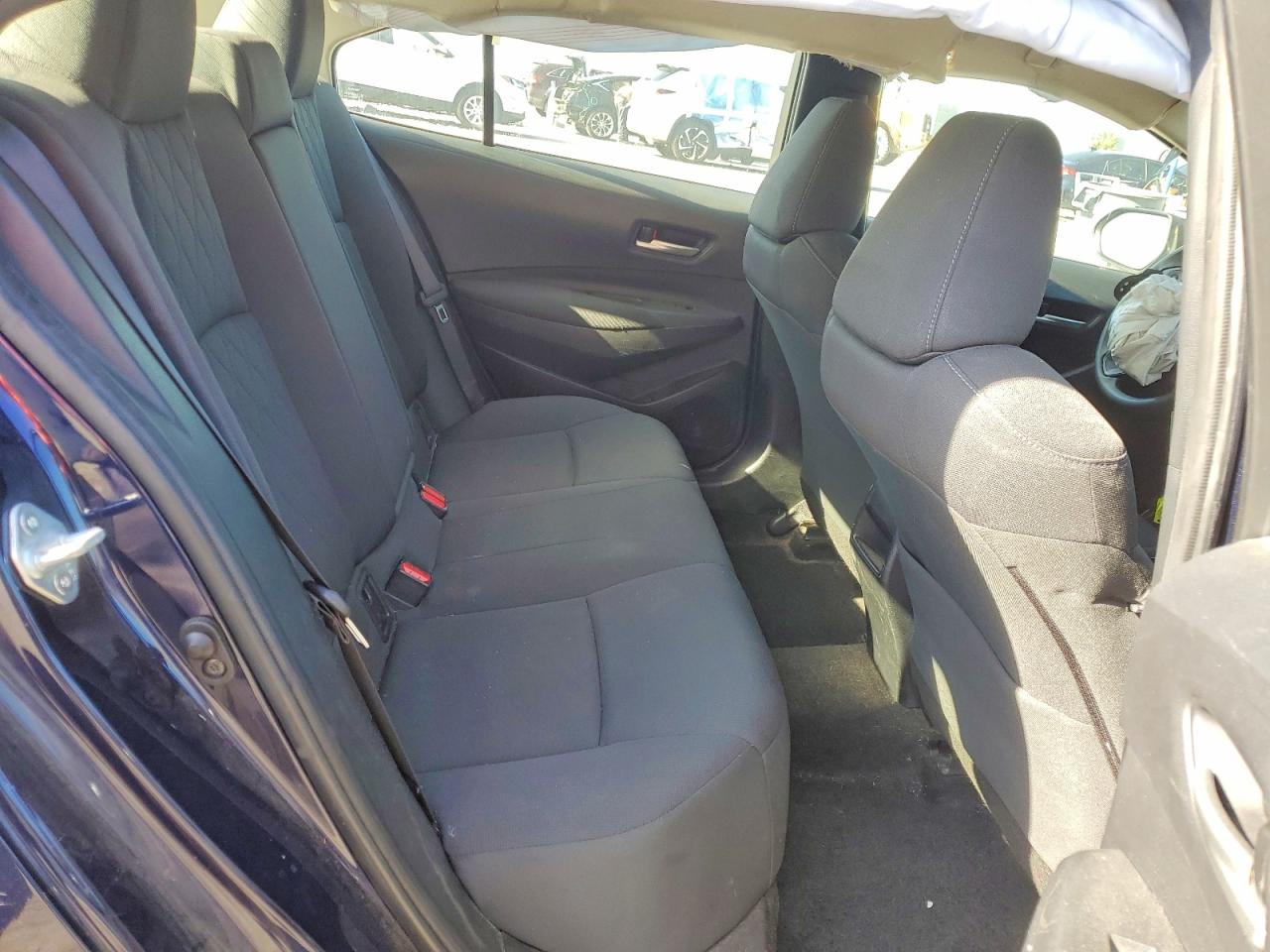 2020 TOYOTA COROLLA LE photo 10
