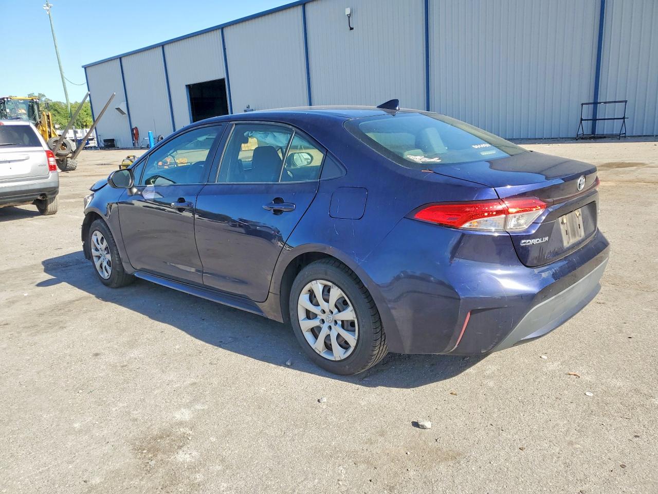 2020 TOYOTA COROLLA LE photo 2