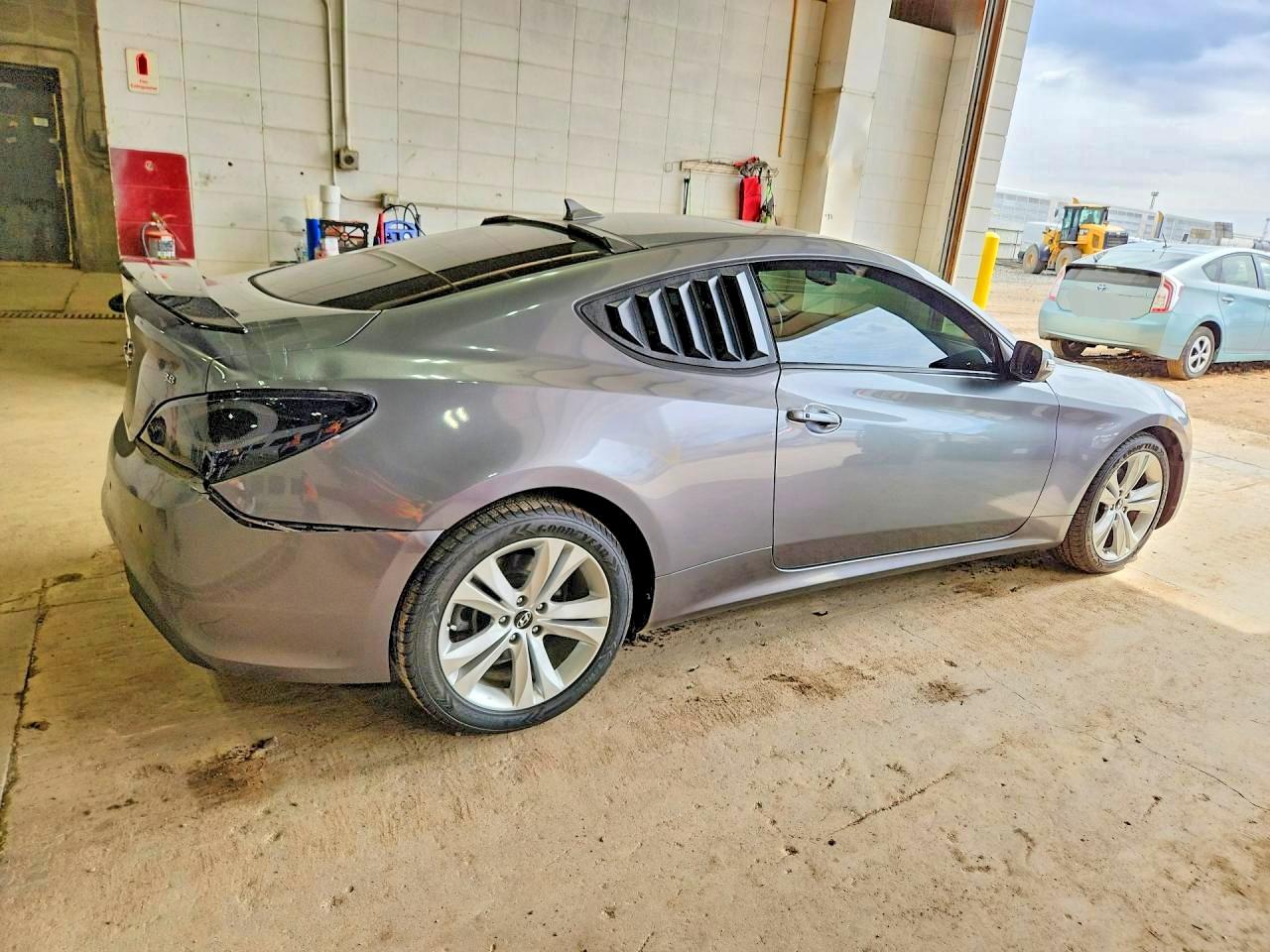 2010 HYUNDAI GENESIS COUPE 3.8L photo 7