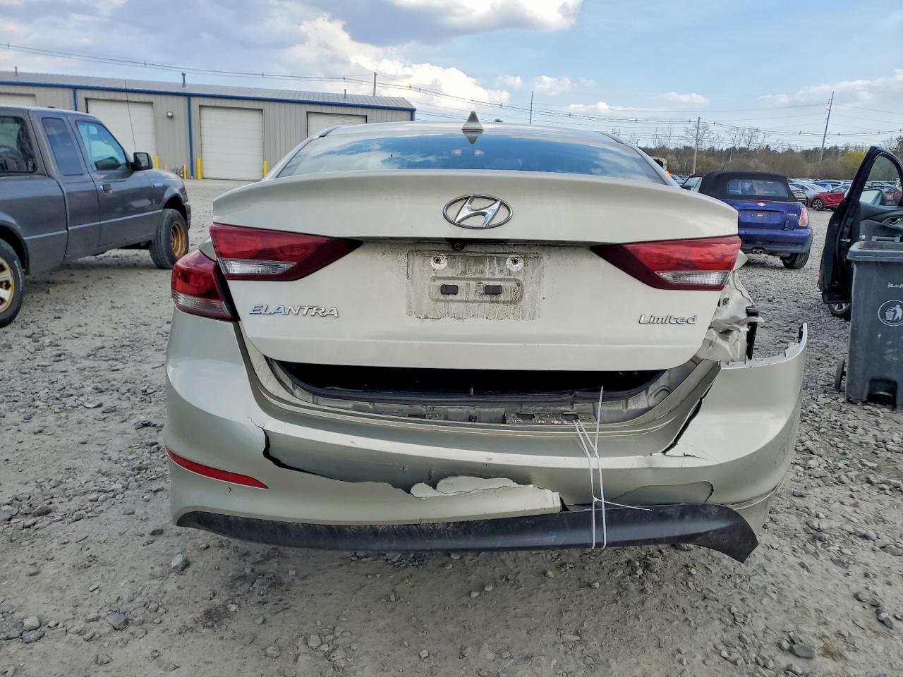 2018 HYUNDAI ELANTRA LIMITED photo 11