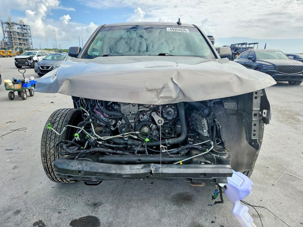 2018 CHEVROLET SUBURBAN C1500 LS photo 9