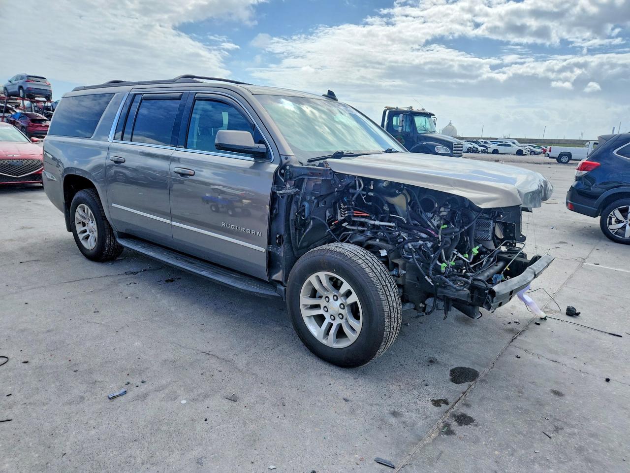 2018 CHEVROLET SUBURBAN C1500 LS photo 7