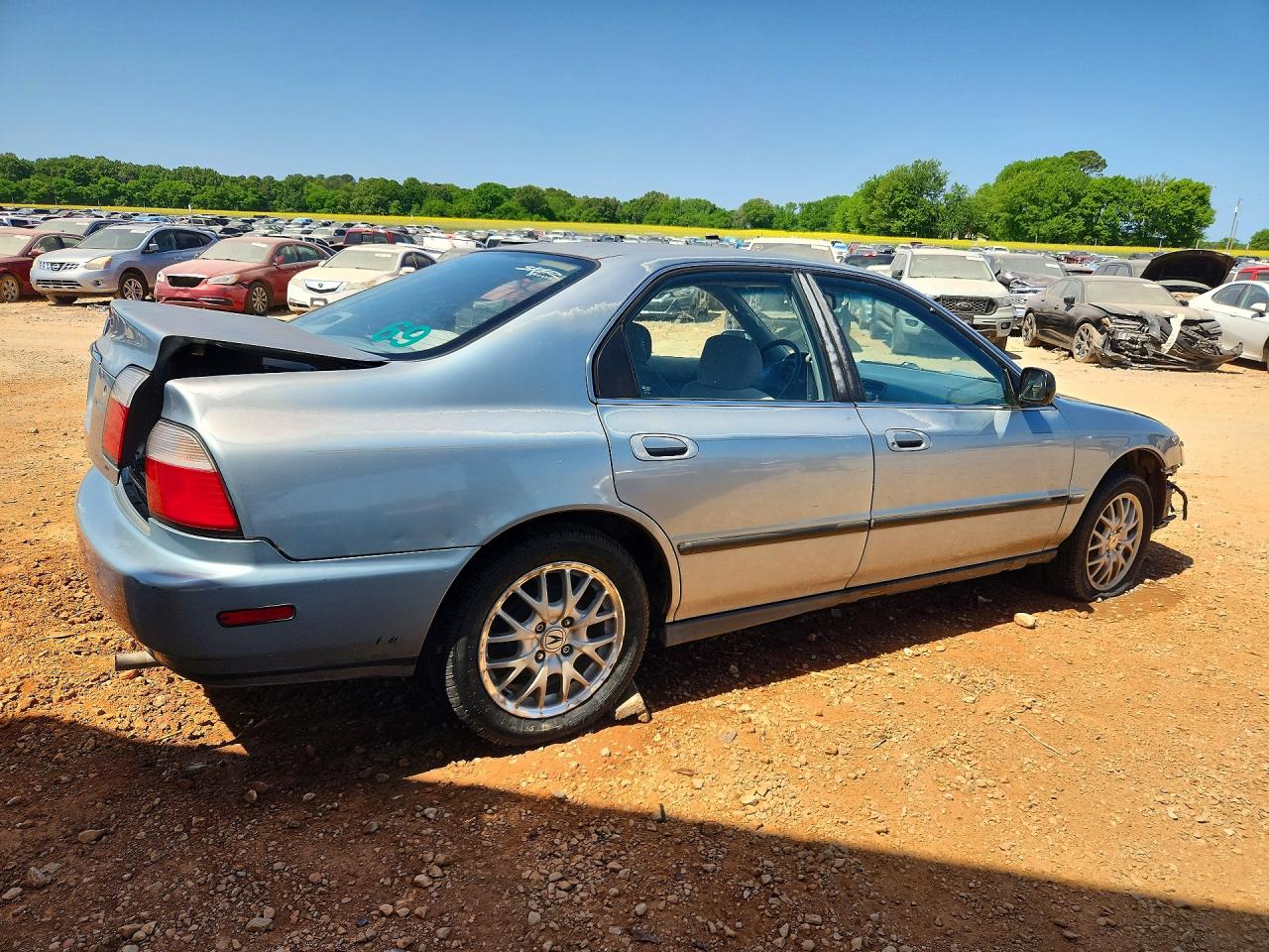 1996 HONDA ACCORD LX photo 5