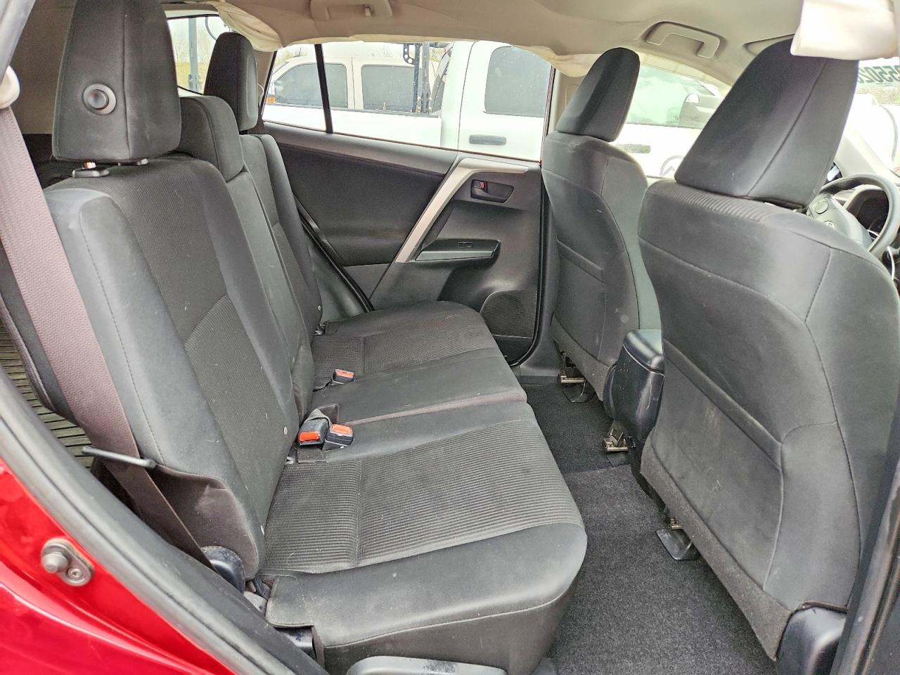 2018 TOYOTA RAV4 LE photo 21
