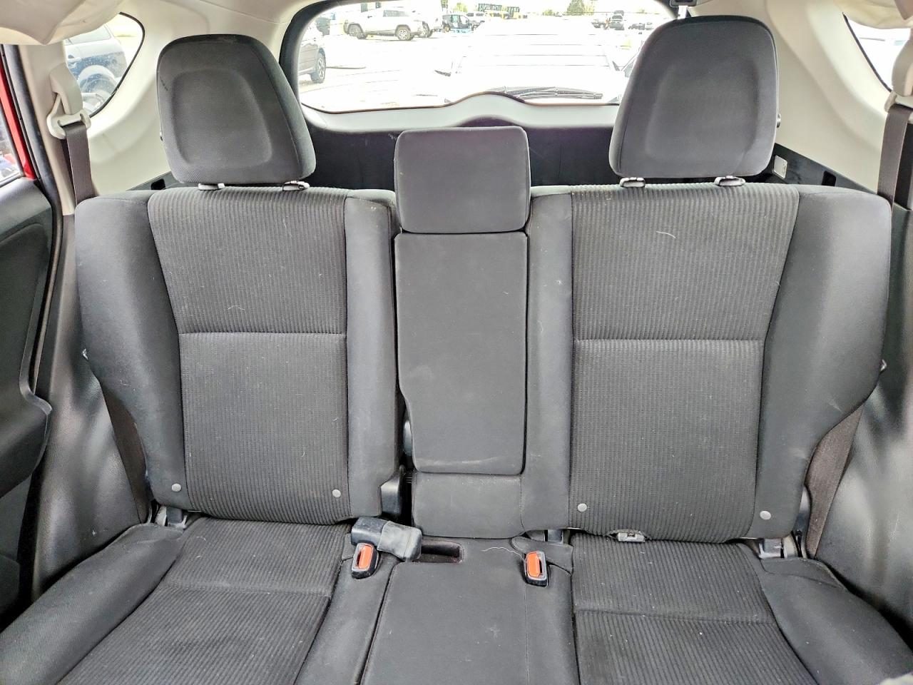 2018 TOYOTA RAV4 LE photo 19