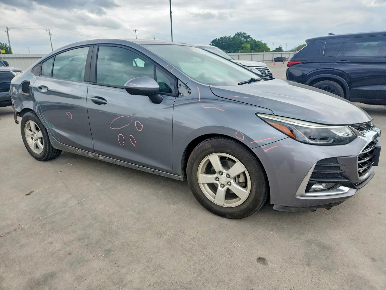 2019 CHEVROLET CRUZE LT photo 7