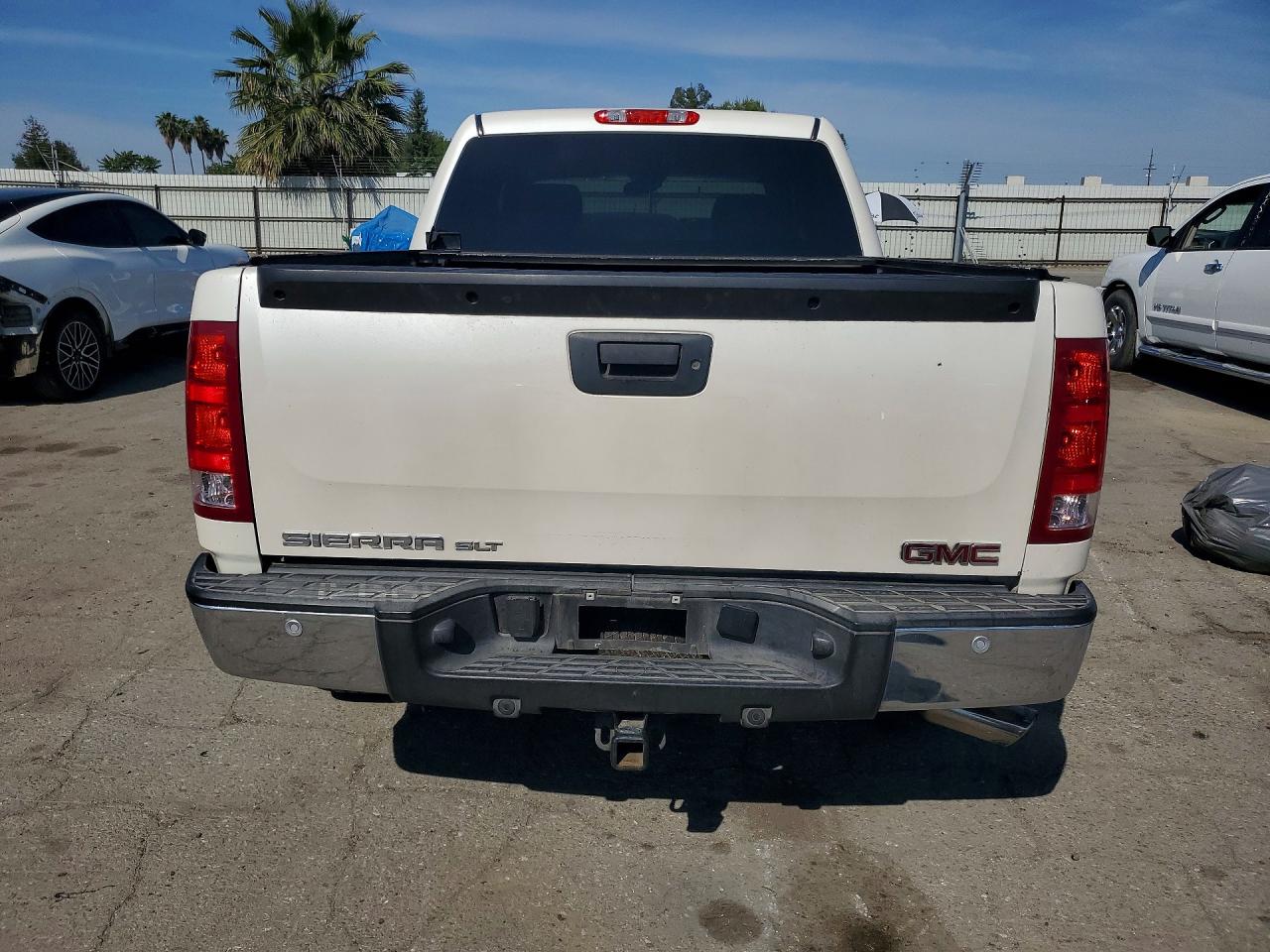 2012 GMC SIERRA C1500 SLT photo 6