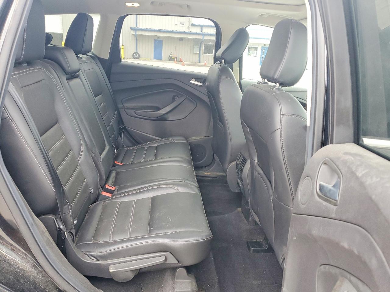 2019 FORD ESCAPE TITANIUM photo 28