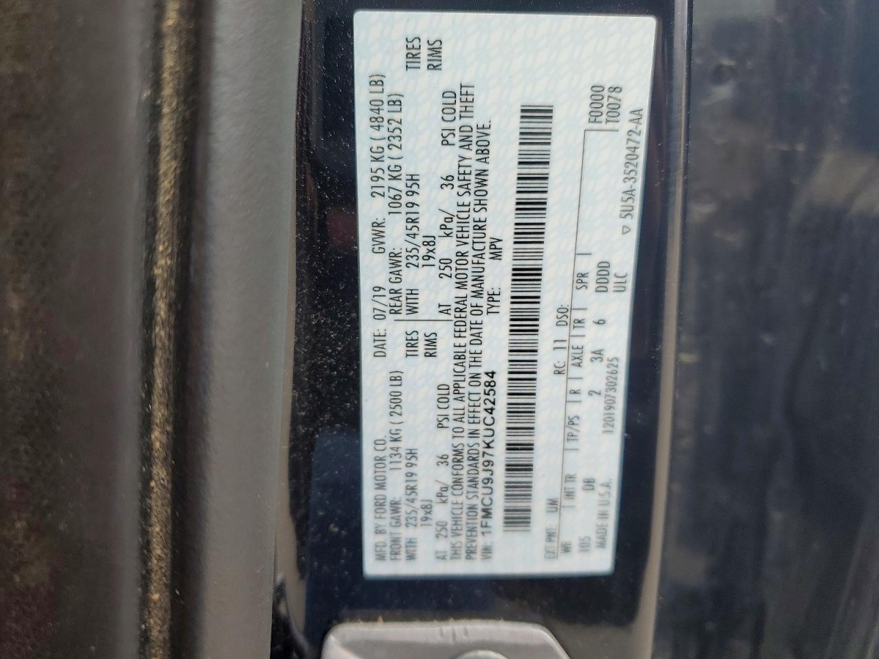 2019 FORD ESCAPE TITANIUM photo 34