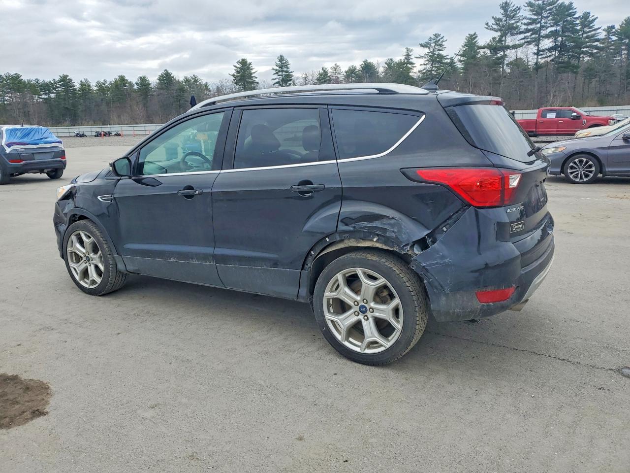 2019 FORD ESCAPE TITANIUM photo 4