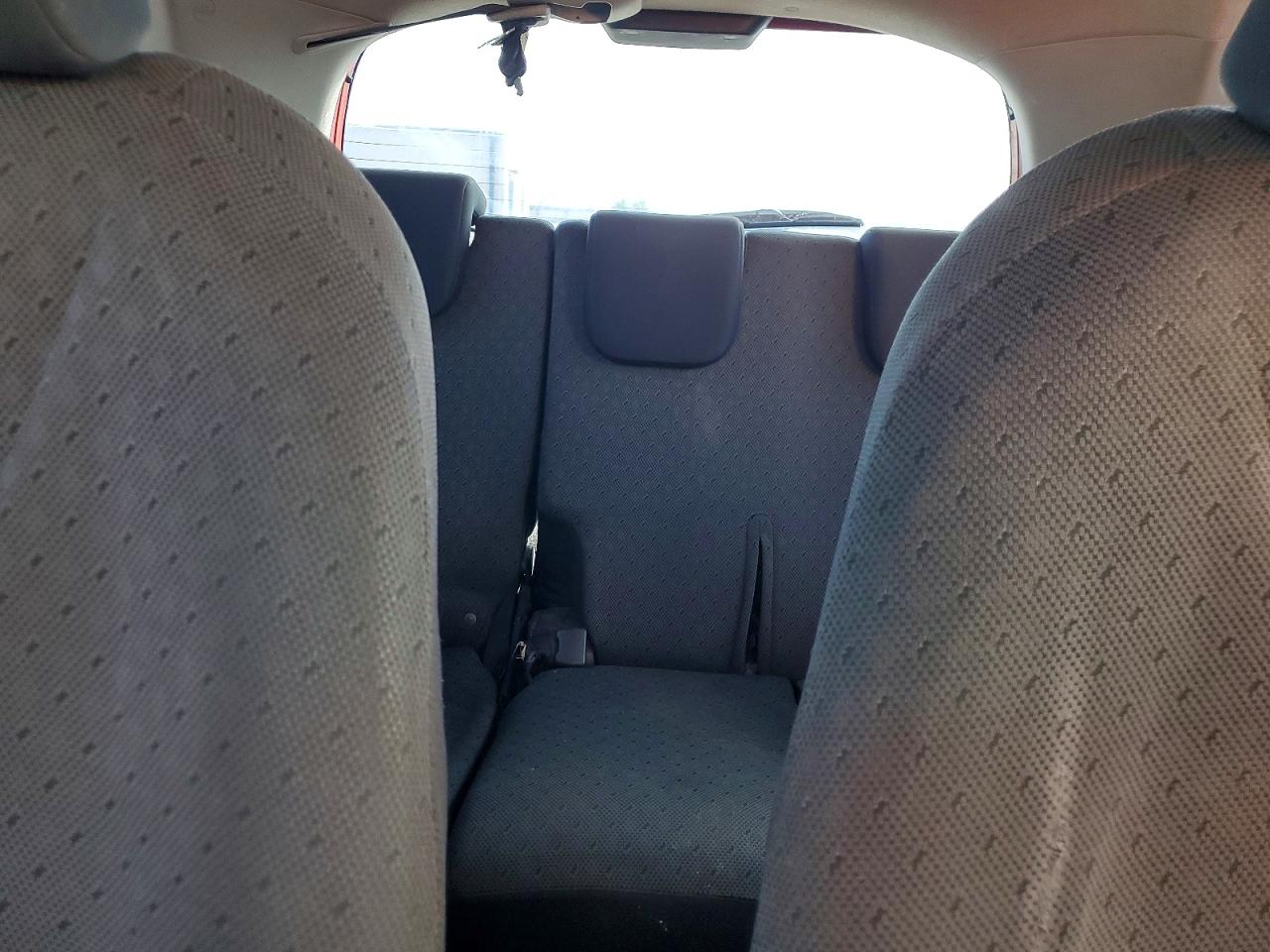 2010 TOYOTA YARIS BASE photo 19