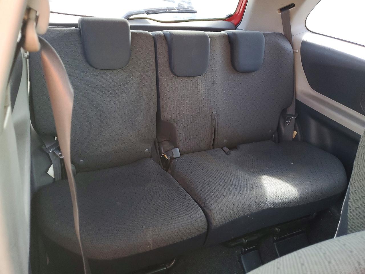 2010 TOYOTA YARIS BASE photo 21