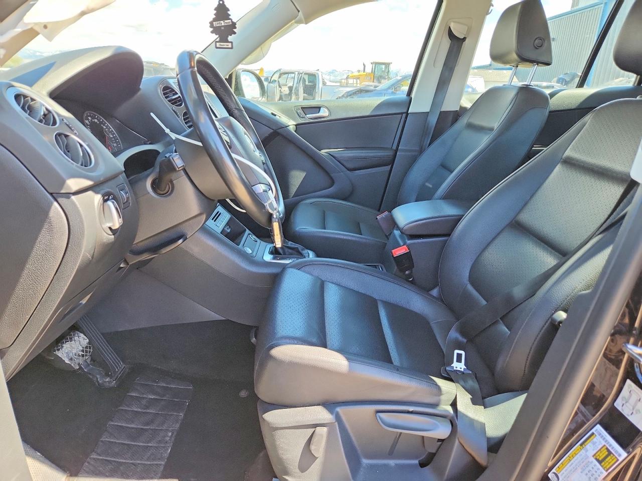 2017 VOLKSWAGEN TIGUAN S photo 7