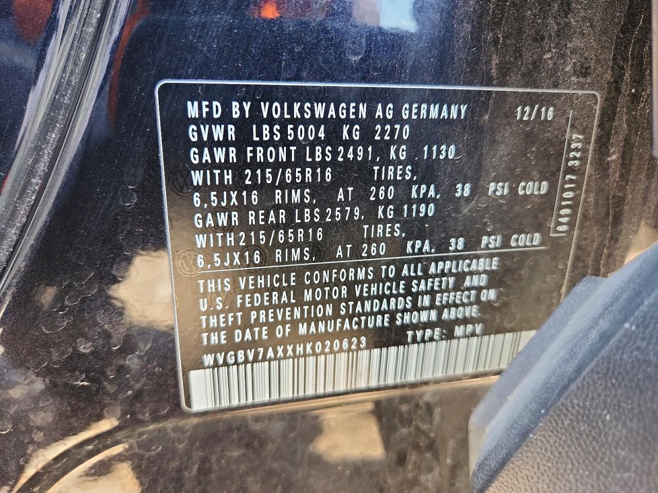 2017 VOLKSWAGEN TIGUAN S photo 12