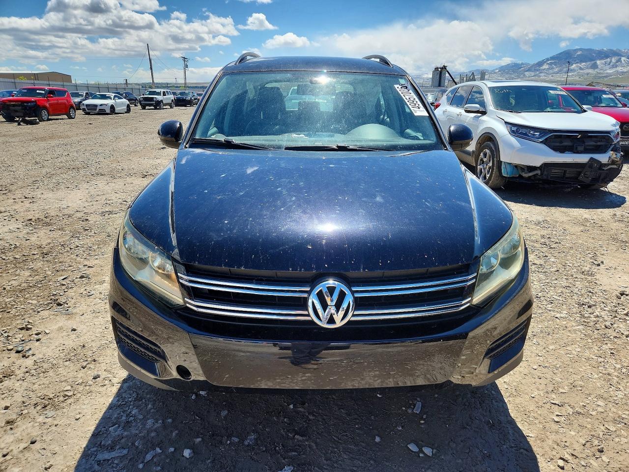 2017 VOLKSWAGEN TIGUAN S photo 5