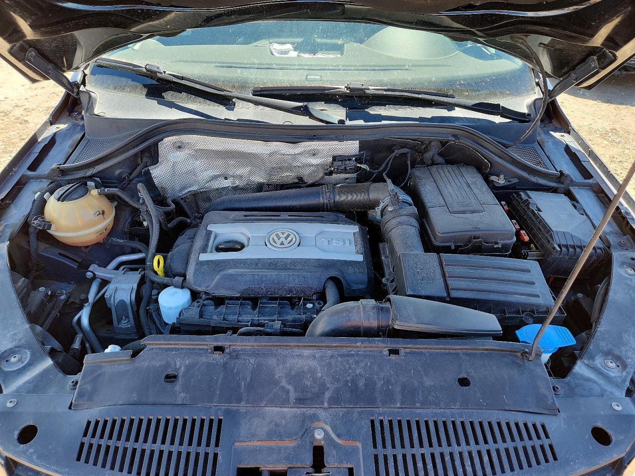 2017 VOLKSWAGEN TIGUAN S photo 11