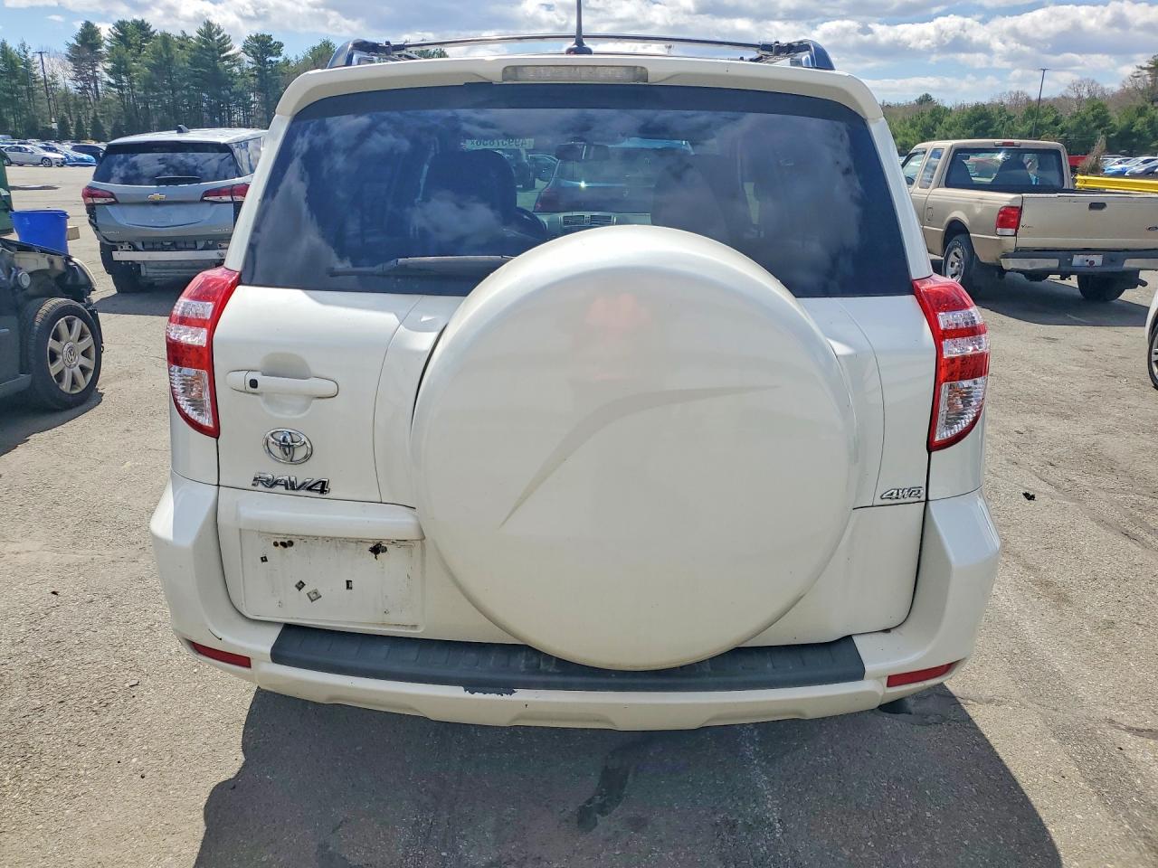 2011 TOYOTA RAV4 LIMITED photo 11