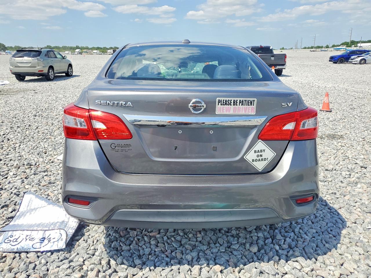 2016 NISSAN SENTRA SV photo 6