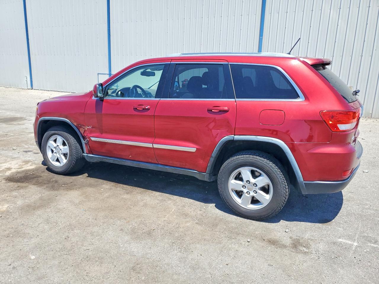 2012 JEEP GRAND CHEROKEE LAREDO photo 4