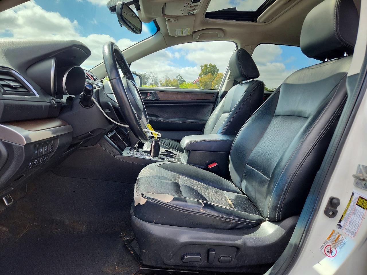 2015 SUBARU OUTBACK 3.6R LIMITED photo 19