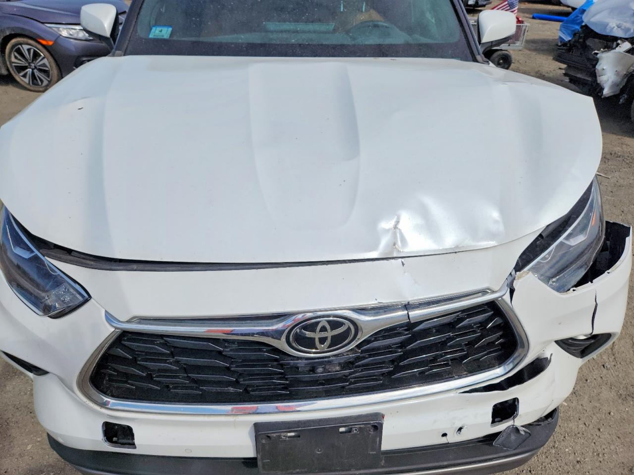 2022 TOYOTA HIGHLANDER PLATINUM photo 23