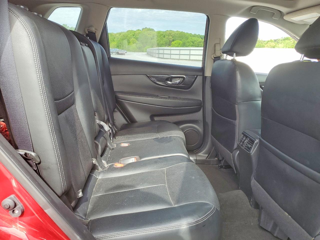 2017 NISSAN ROGUE S photo 11