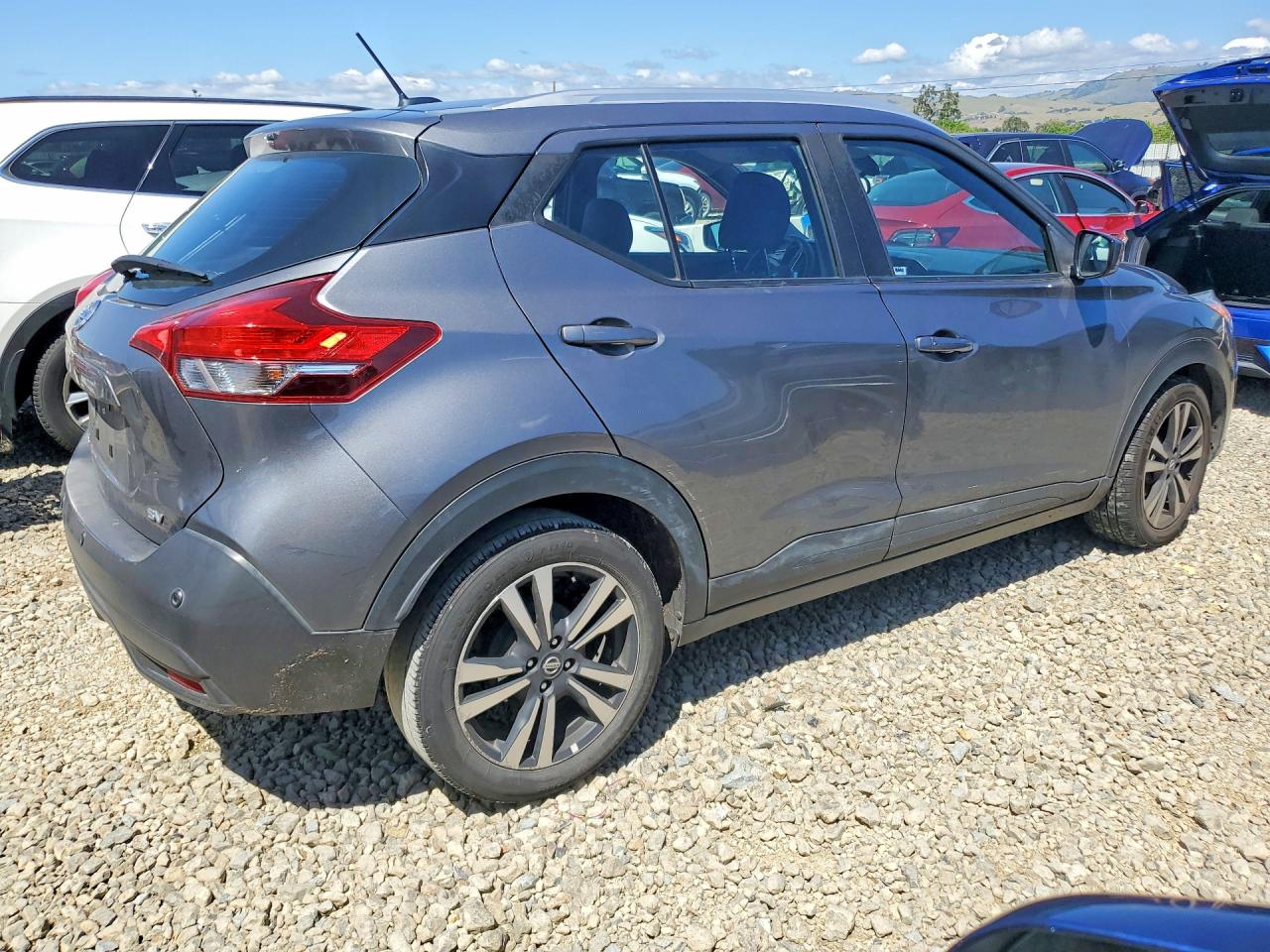2020 NISSAN KICKS SV photo 5