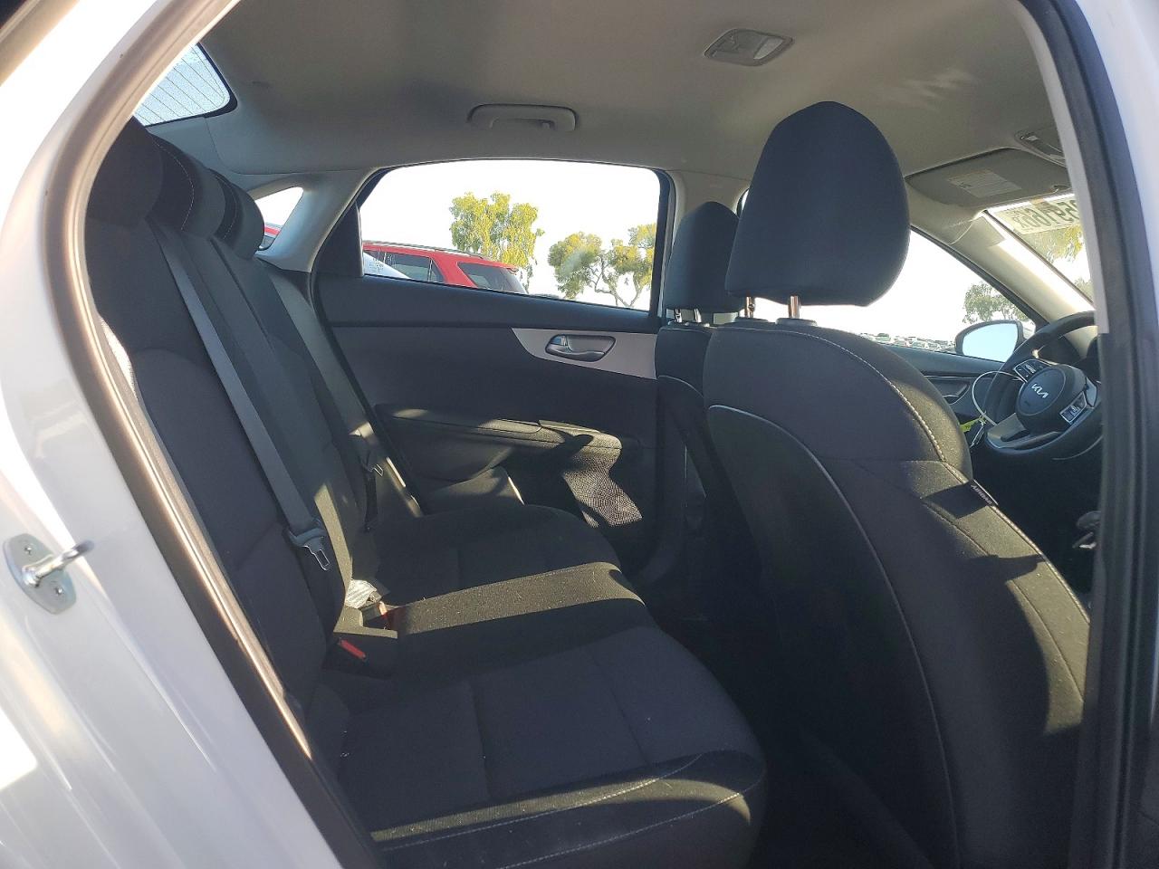 2023 KIA FORTE LXS photo 19