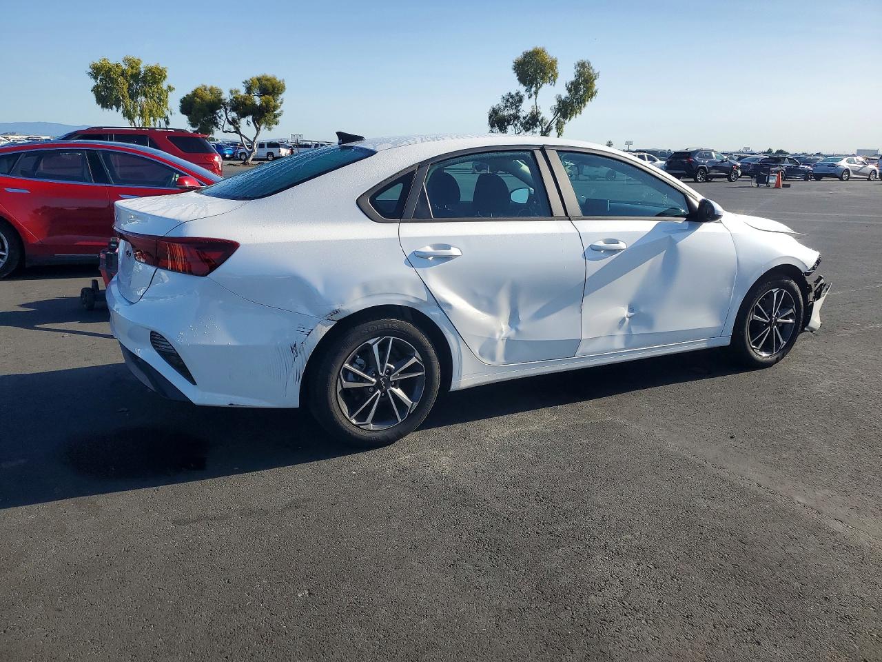 2023 KIA FORTE LXS photo 5