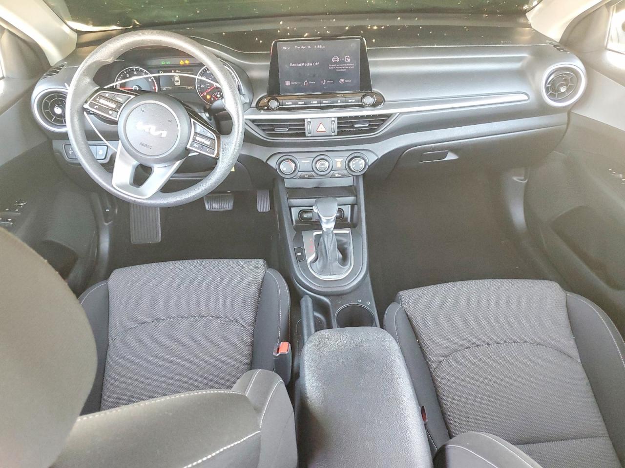 2023 KIA FORTE LXS photo 15