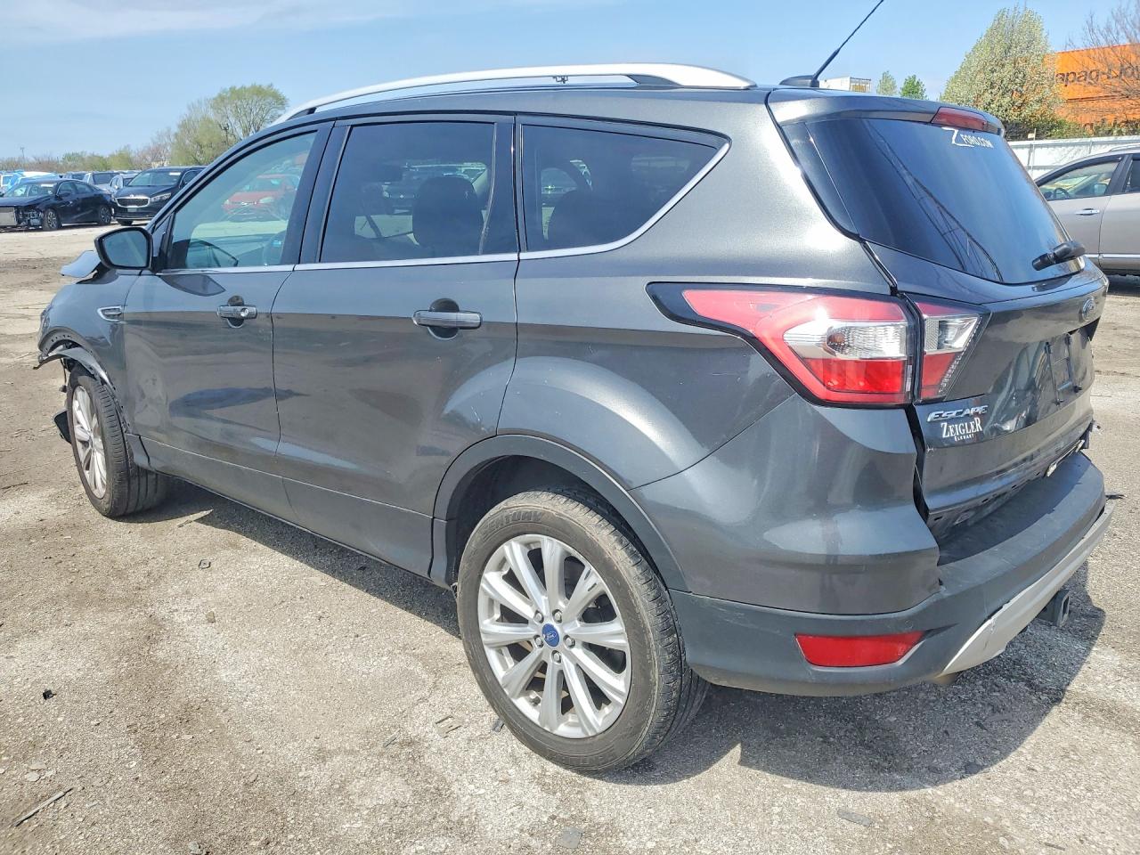 2017 FORD ESCAPE TITANIUM photo 4