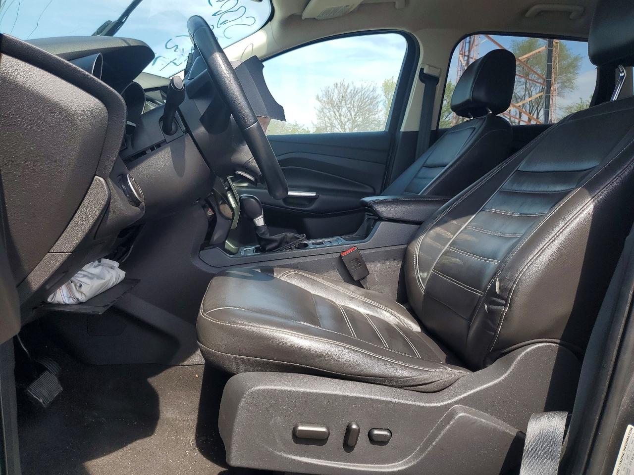 2017 FORD ESCAPE TITANIUM photo 19