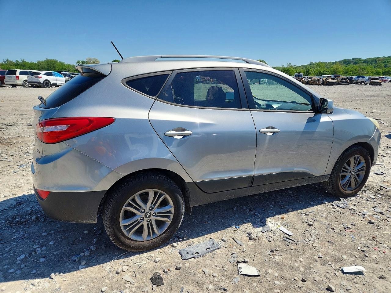 2015 HYUNDAI TUCSON SE photo 3