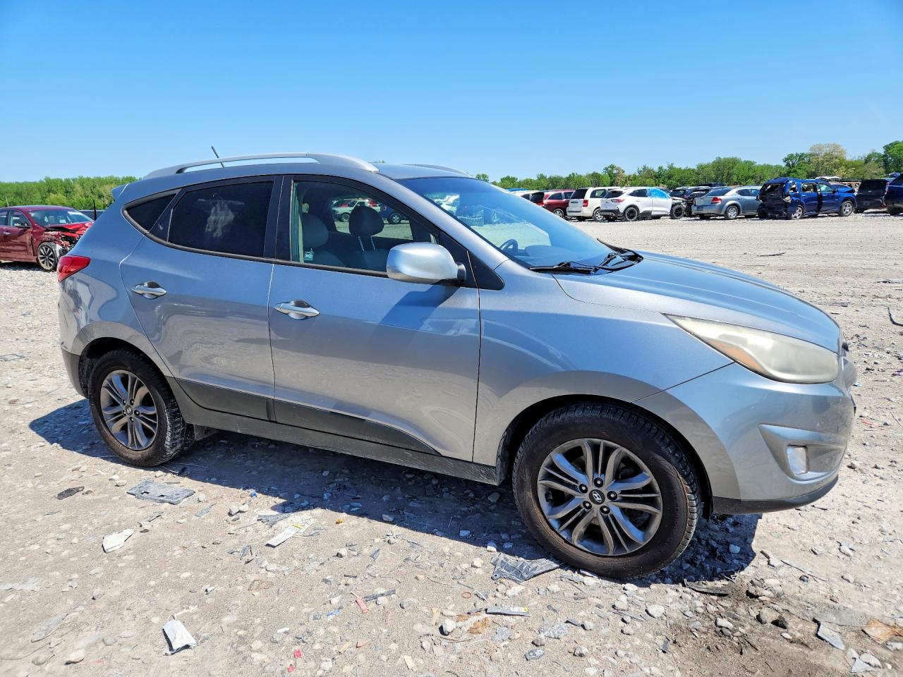 2015 HYUNDAI TUCSON SE photo 4
