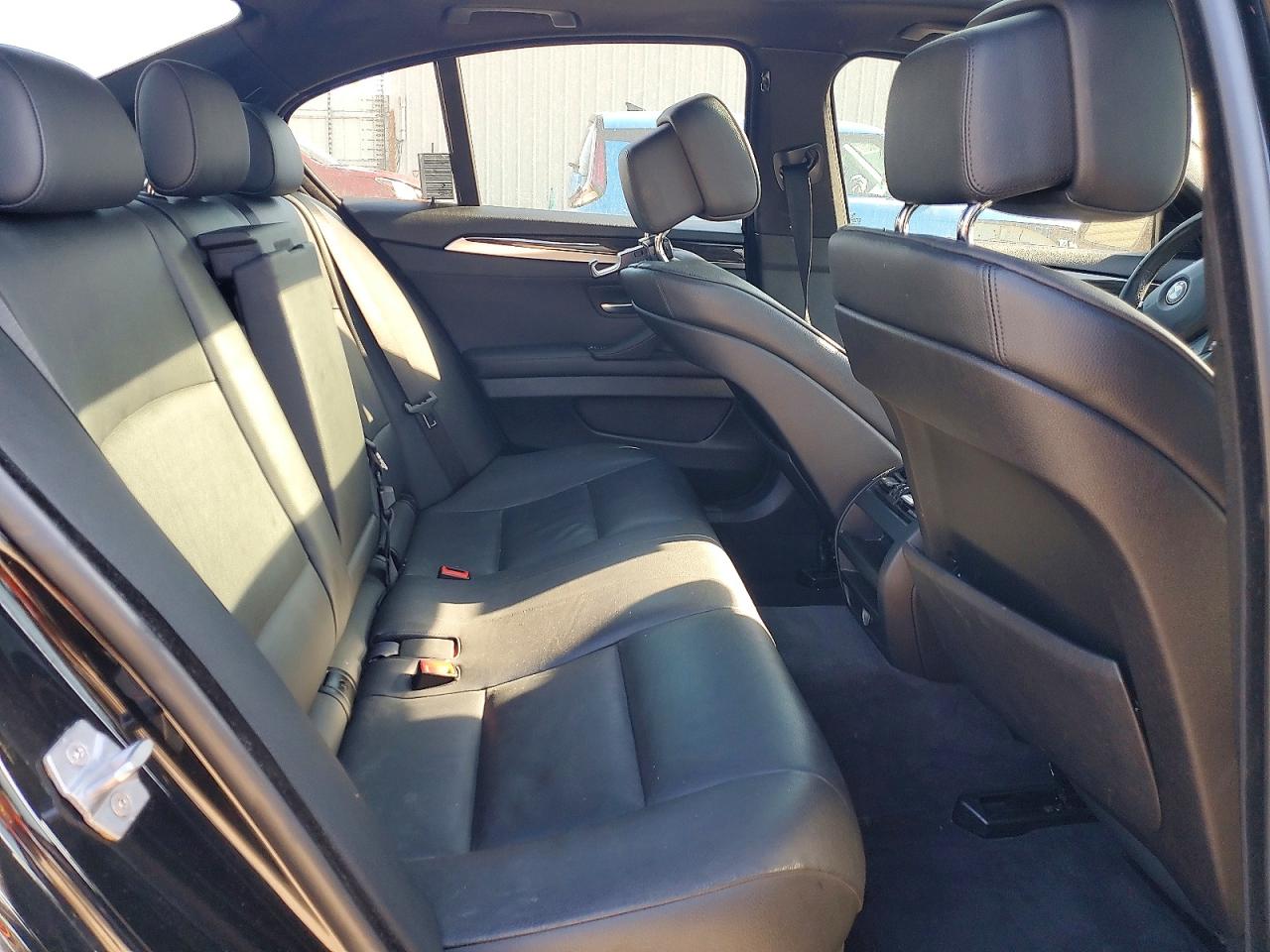 2013 BMW 535 I photo 28