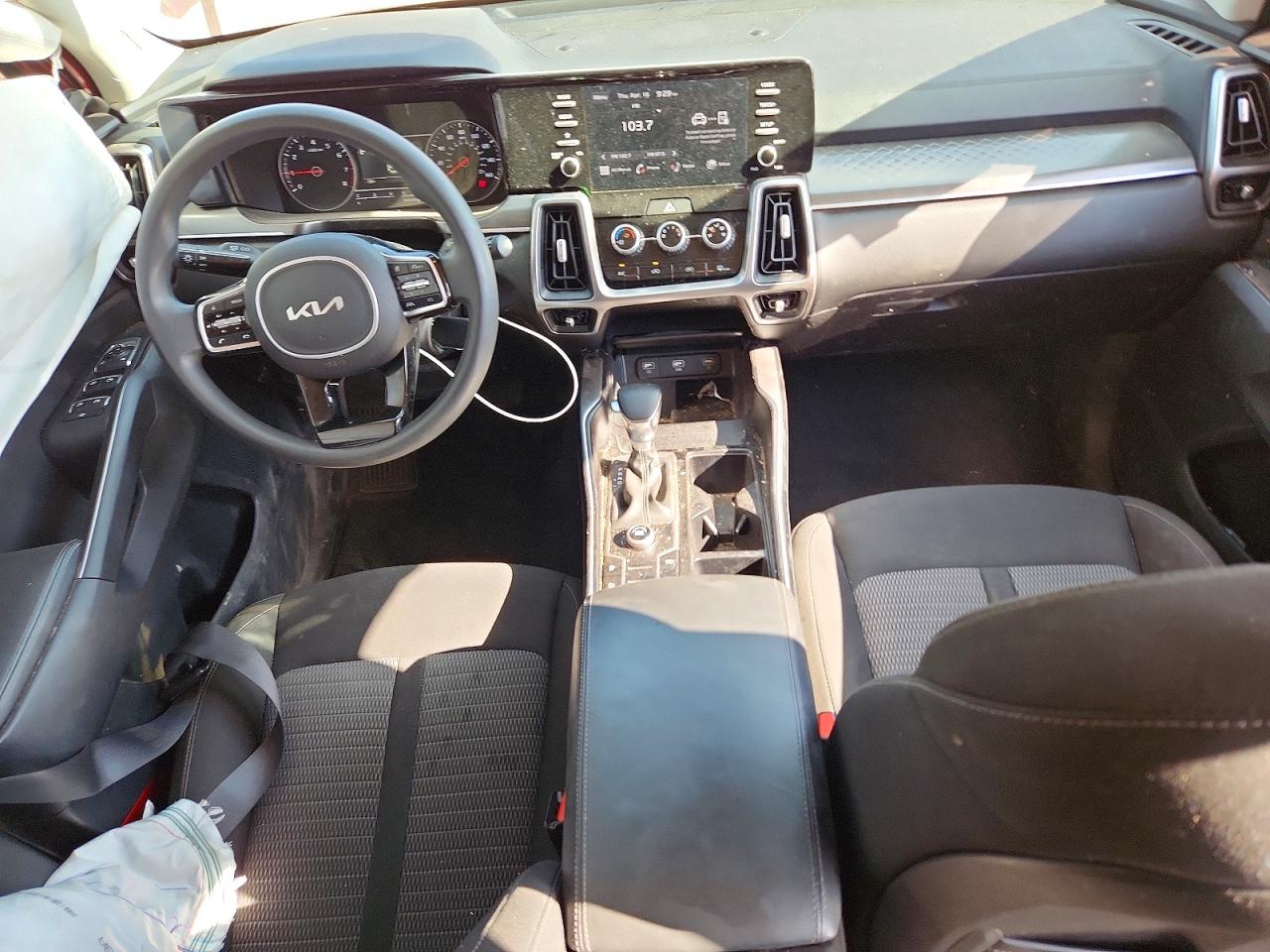 2022 KIA SORENTO LX photo 22