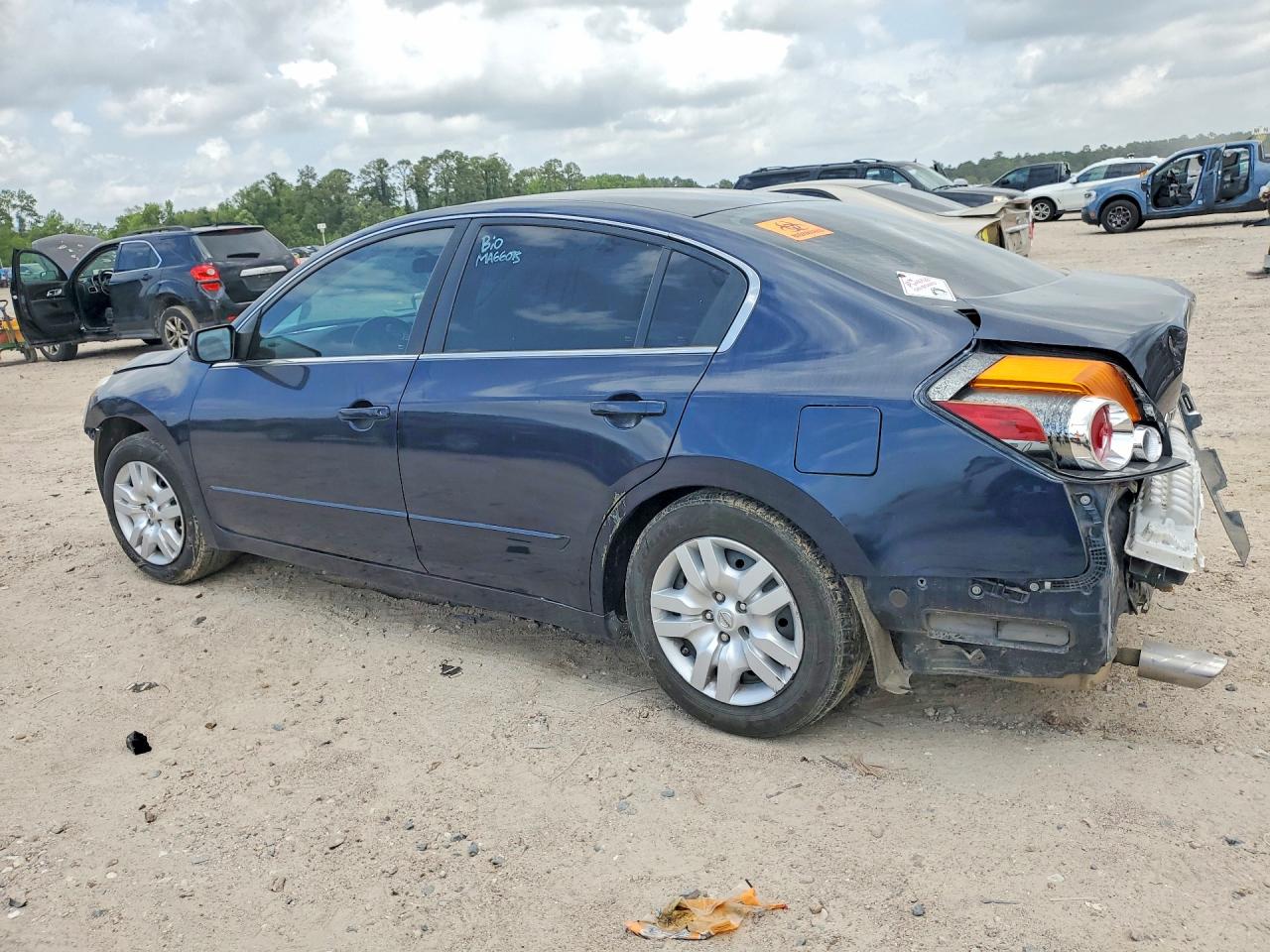 2011 NISSAN ALTIMA 2.5 photo 2