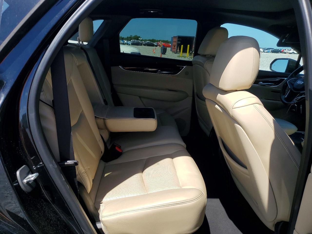 2017 CADILLAC XT5 LUXURY photo 28