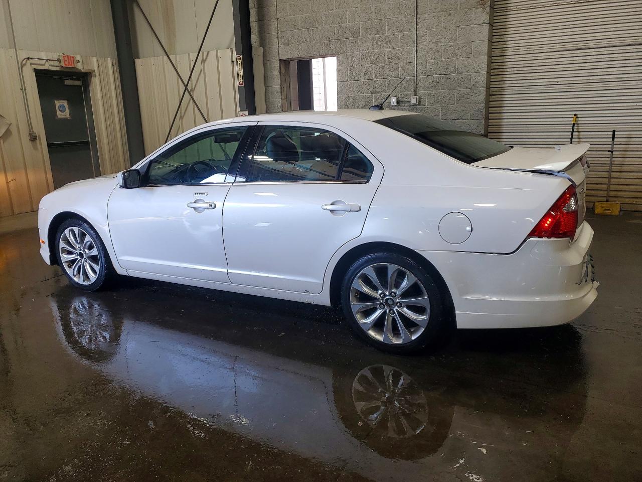 2011 FORD FUSION SEL photo 3