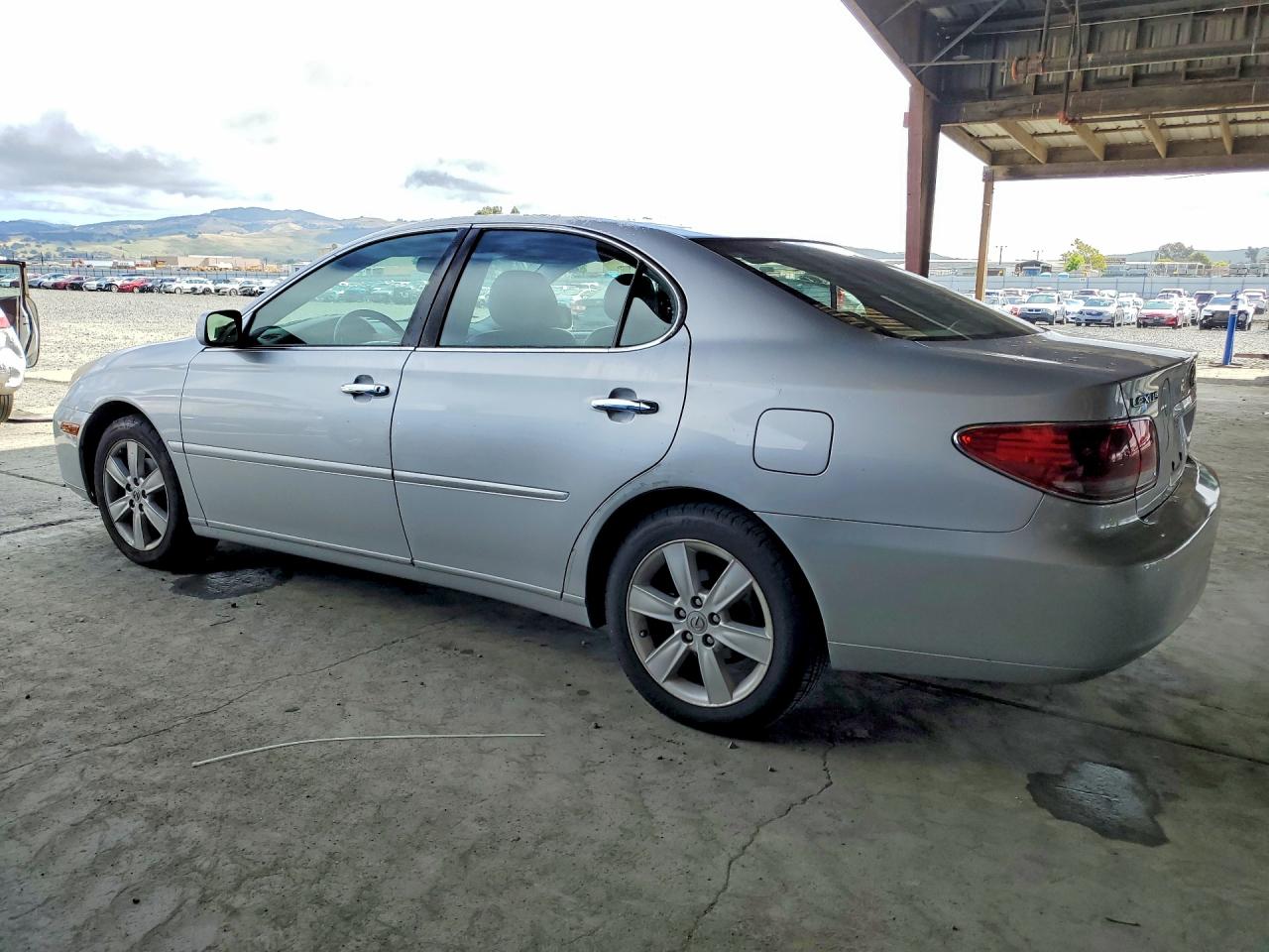2005 LEXUS ES 330 photo 3