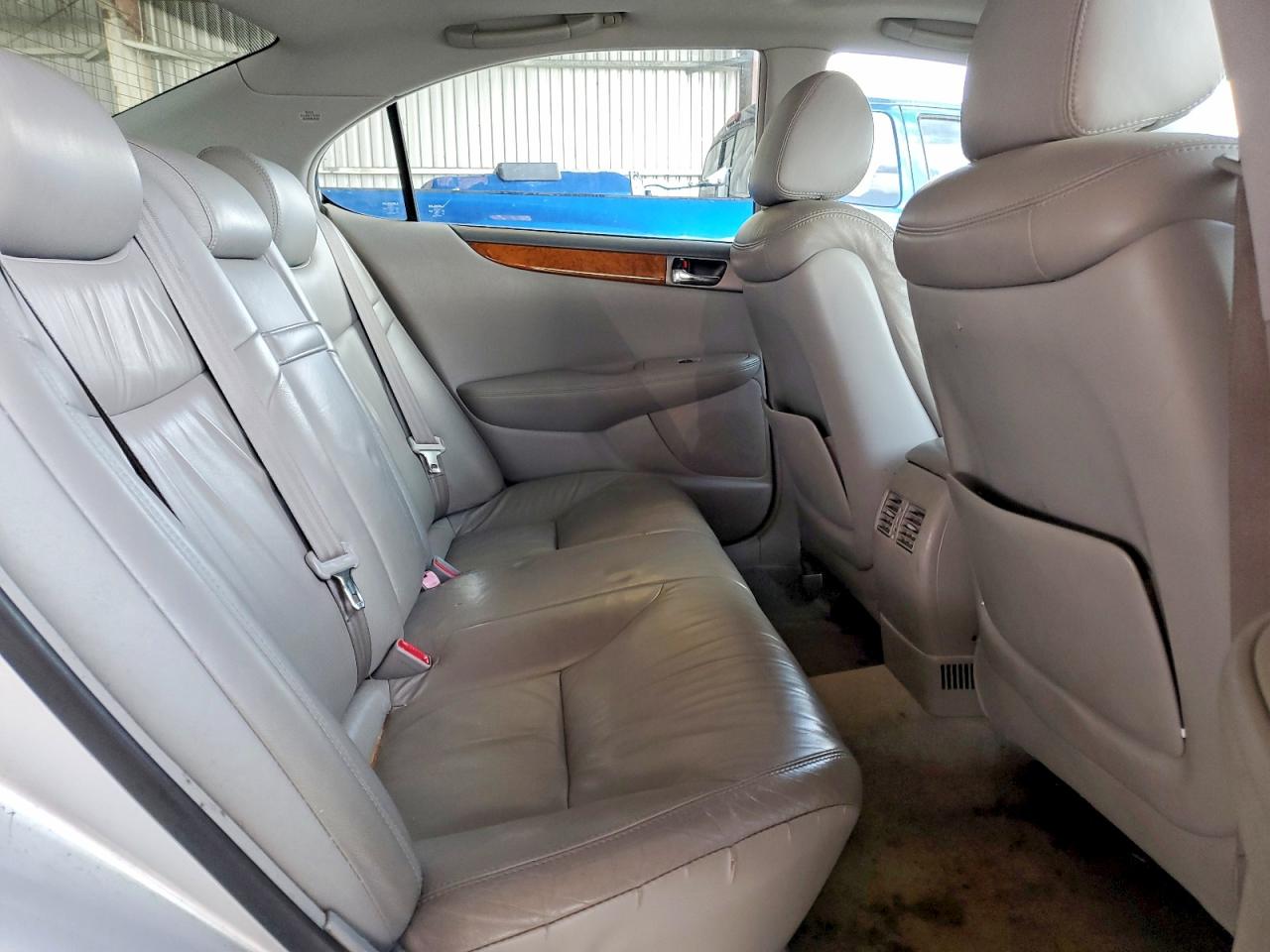 2005 LEXUS ES 330 photo 19
