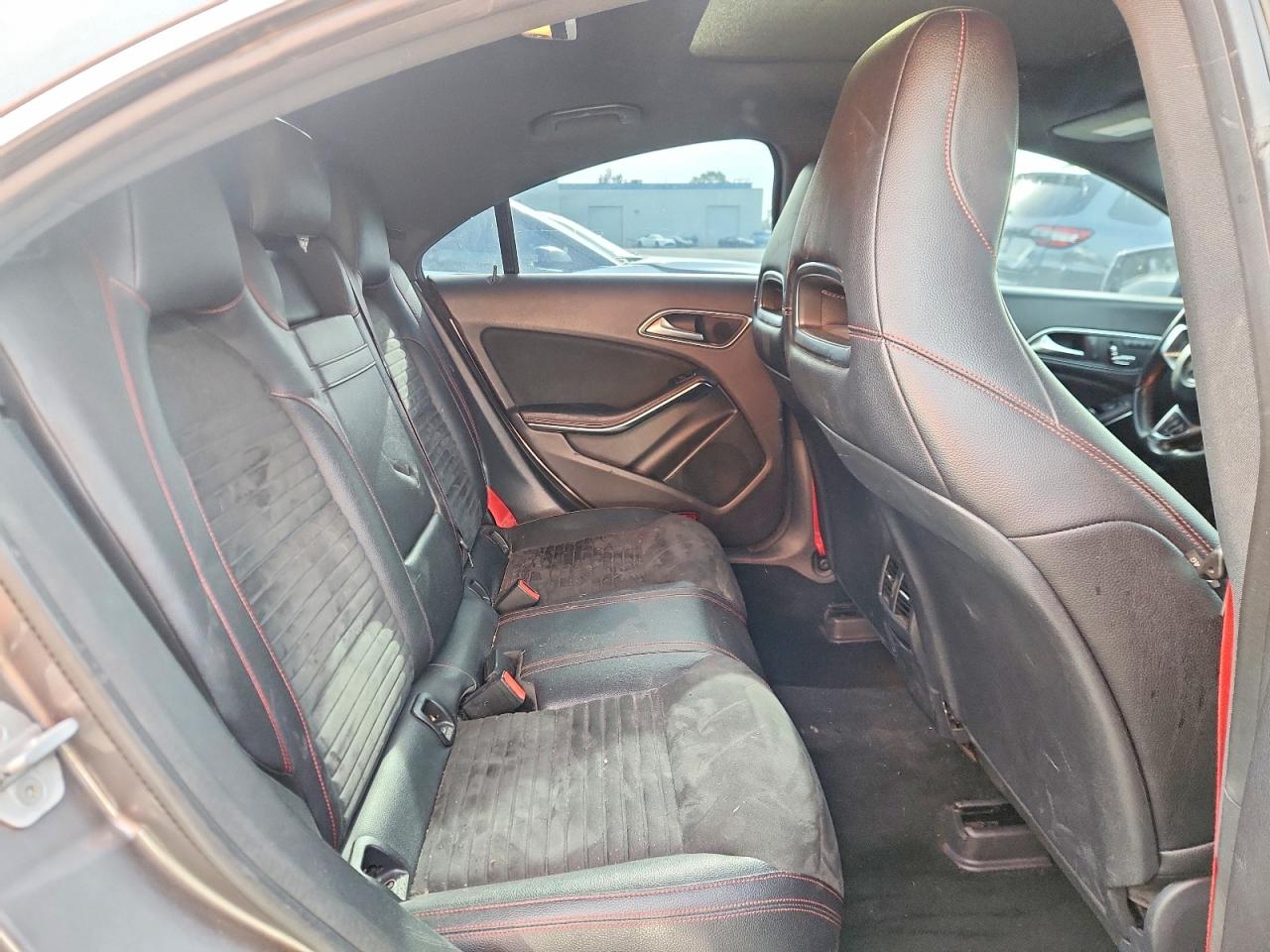 2018 MERCEDES-BENZ CLA 250 photo 19
