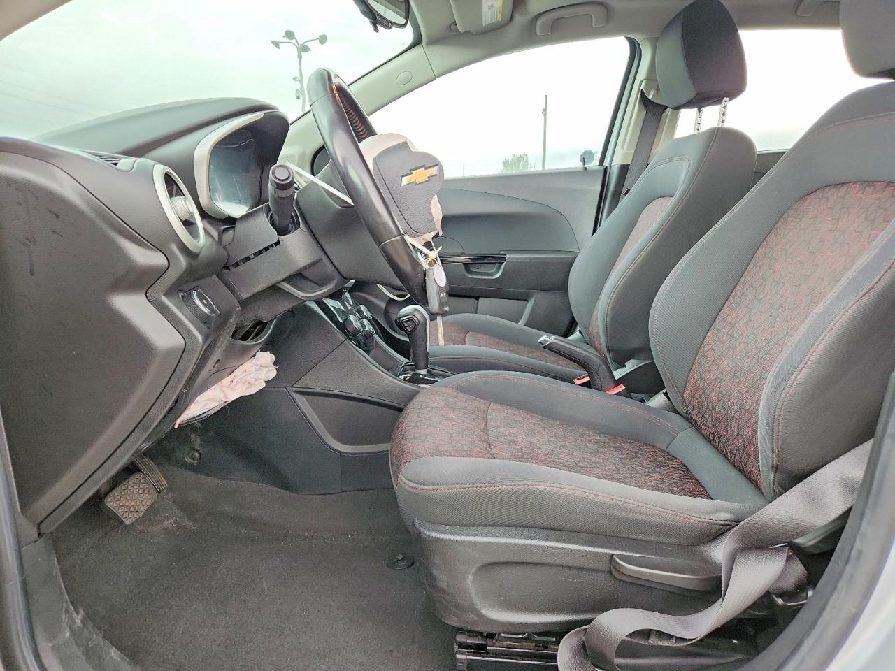 2017 CHEVROLET SONIC LT photo 7